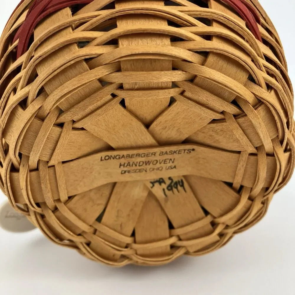 Longaberger Peppermint Red Basket 1999 | /w Liner 5